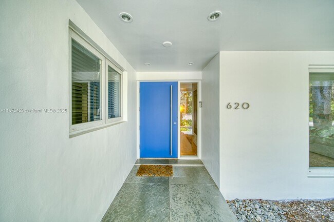 Building Photo - 620 Conde Ave