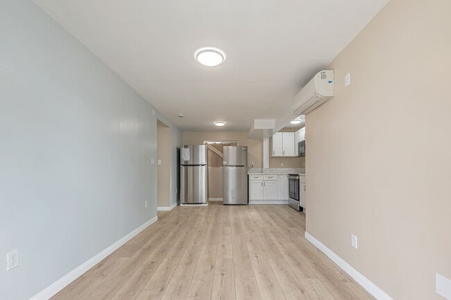 Foto del edificio - 3016 S West View St