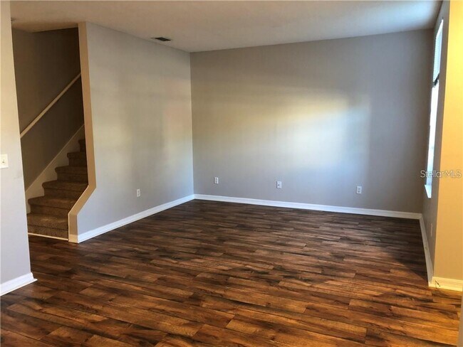 Building Photo - 1304 Denman Ct