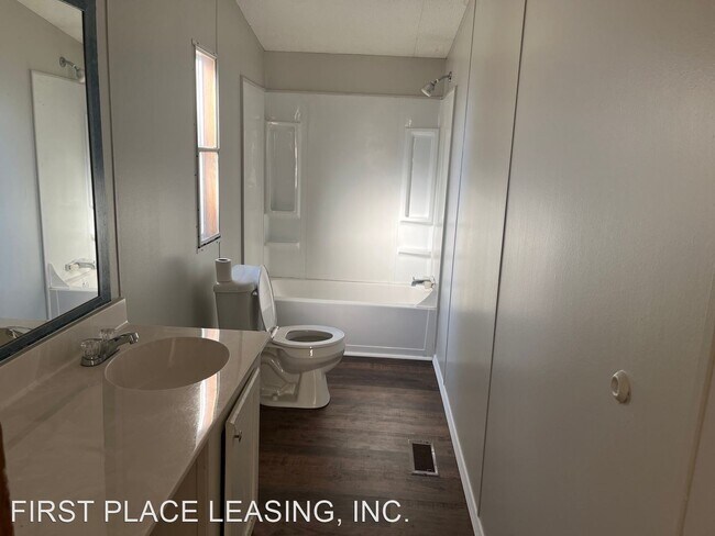 Building Photo - 3 br, 2 bath House - 1512 S. Avenue E Pl