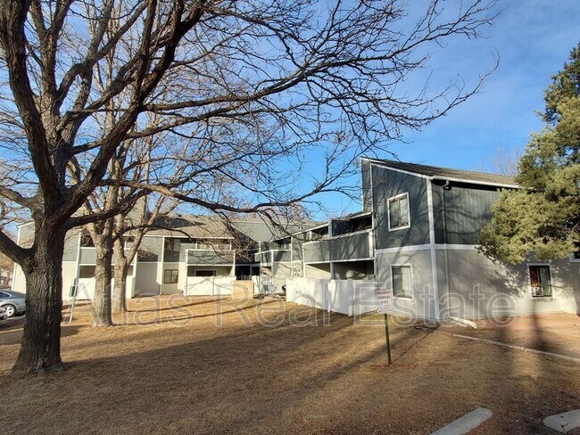 Foto del edificio - 1300 12th St