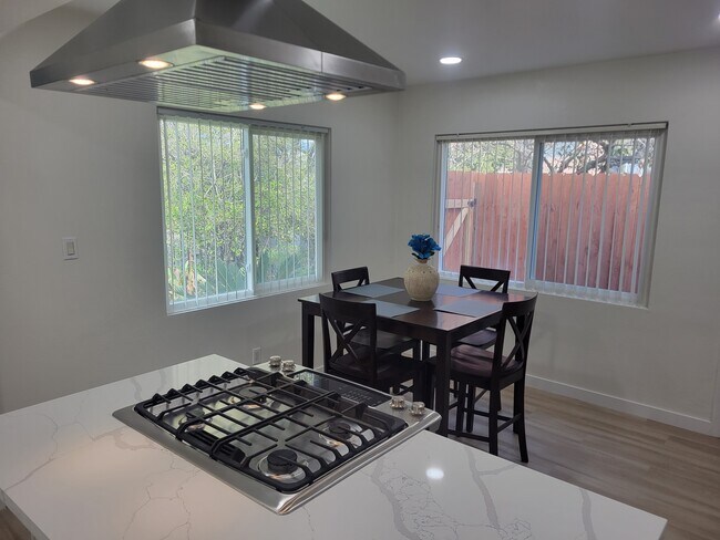 Foto del edificio - 255 E Orange St