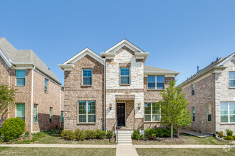 Building Photo - 8708 Fairway Ln