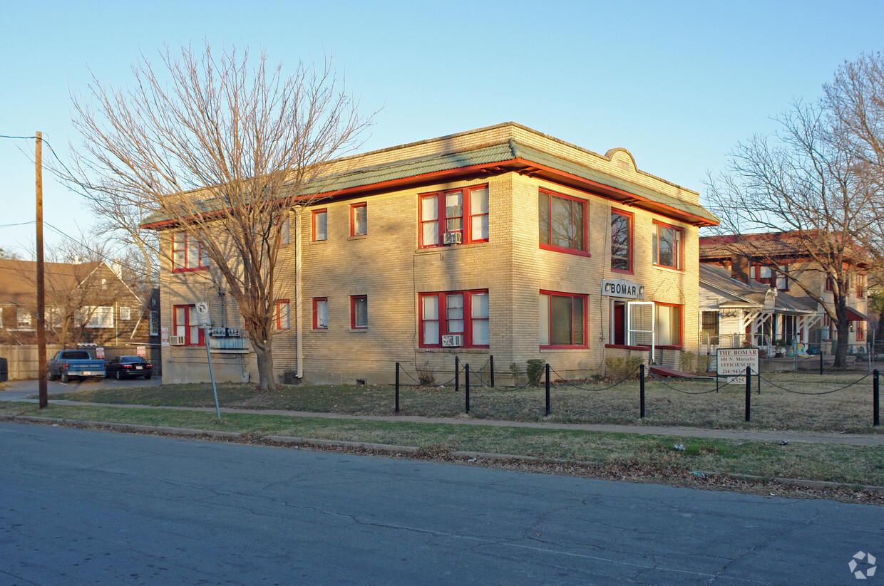 Primary Photo - Bomar Apartments