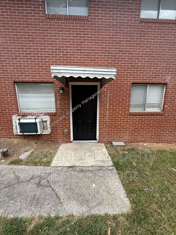 Foto del edificio - 4237 Ayers Rd