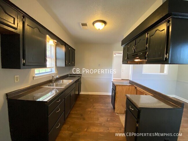 Foto del edificio - 4397 Brickwood Ln