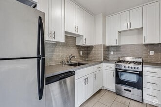 Building Photo - 80 Terra Vista Ave