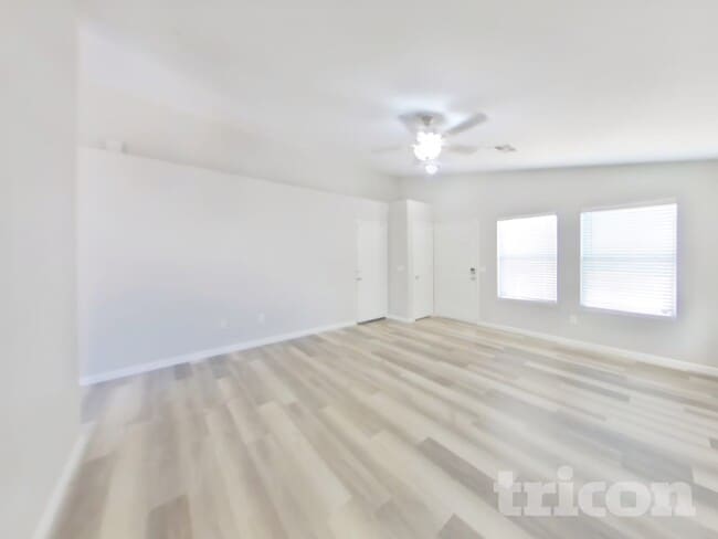 Building Photo - 12723 W Jenero Dr