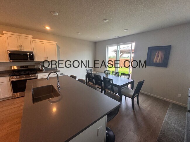 Building Photo - New Construction | 3 Bed, 2.5 Bath | 2,081...
