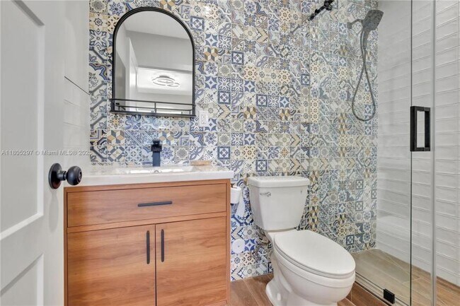 Building Photo - 2 bedroom in Dania FL 33312
