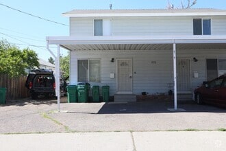Building Photo - 315 Crampton St