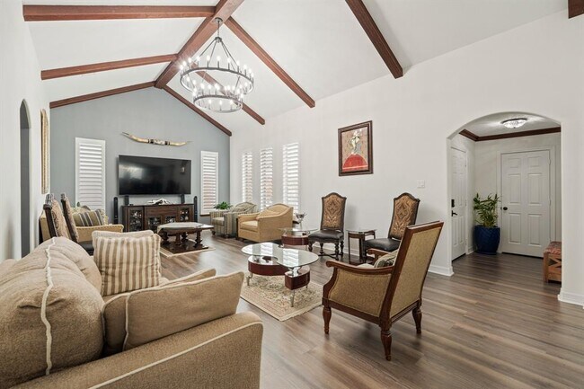 Foto del edificio - 703 Canyon Garden Dr