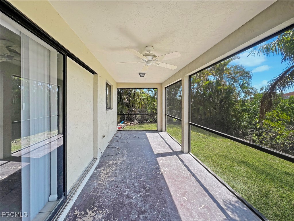 Primary Photo - 4530 SW 10th Ave