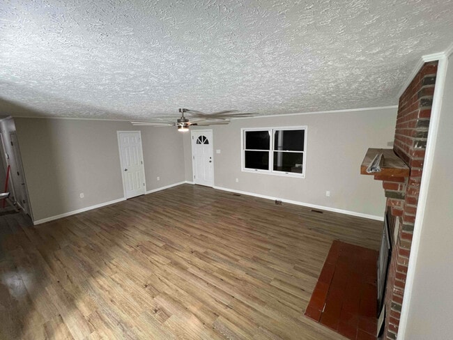 Building Photo - 16316 Granada Pl
