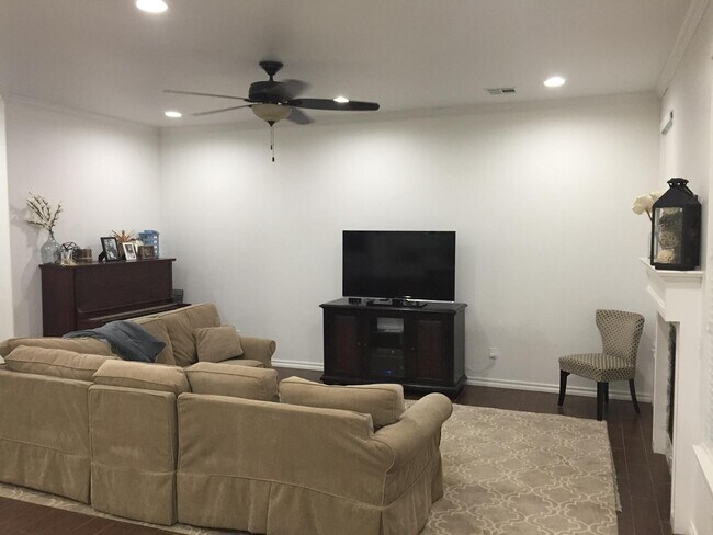 Foto del edificio - 3425 W Lapoint Ct