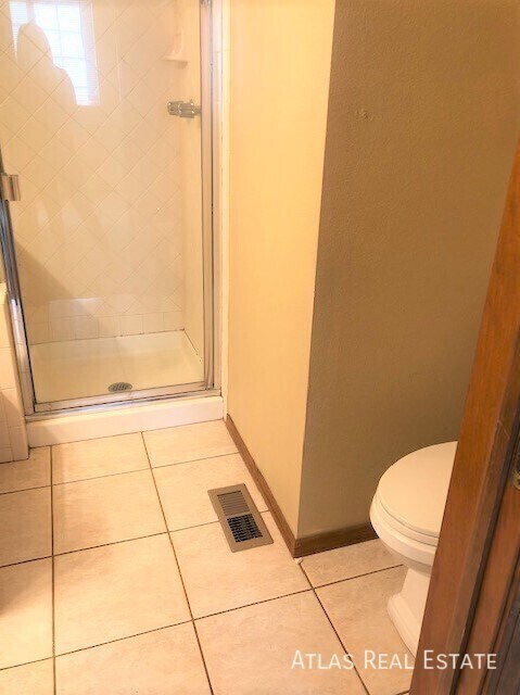 Foto del edificio - 3820 Dolphin Cir