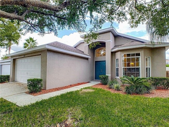 Beautiful 3/2 pool home in prestigious Hampton lakes - Beautiful 3/2 pool home in prestigious Hampton lakes