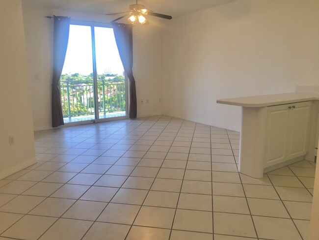 Building Photo - 3500 Coral Way