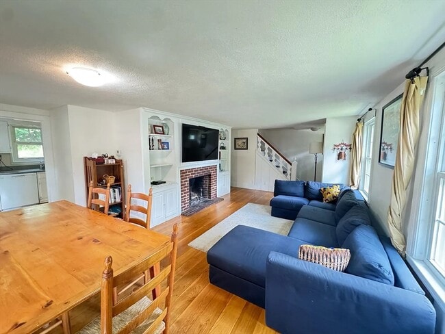Building Photo - 25 Wachusett Dr