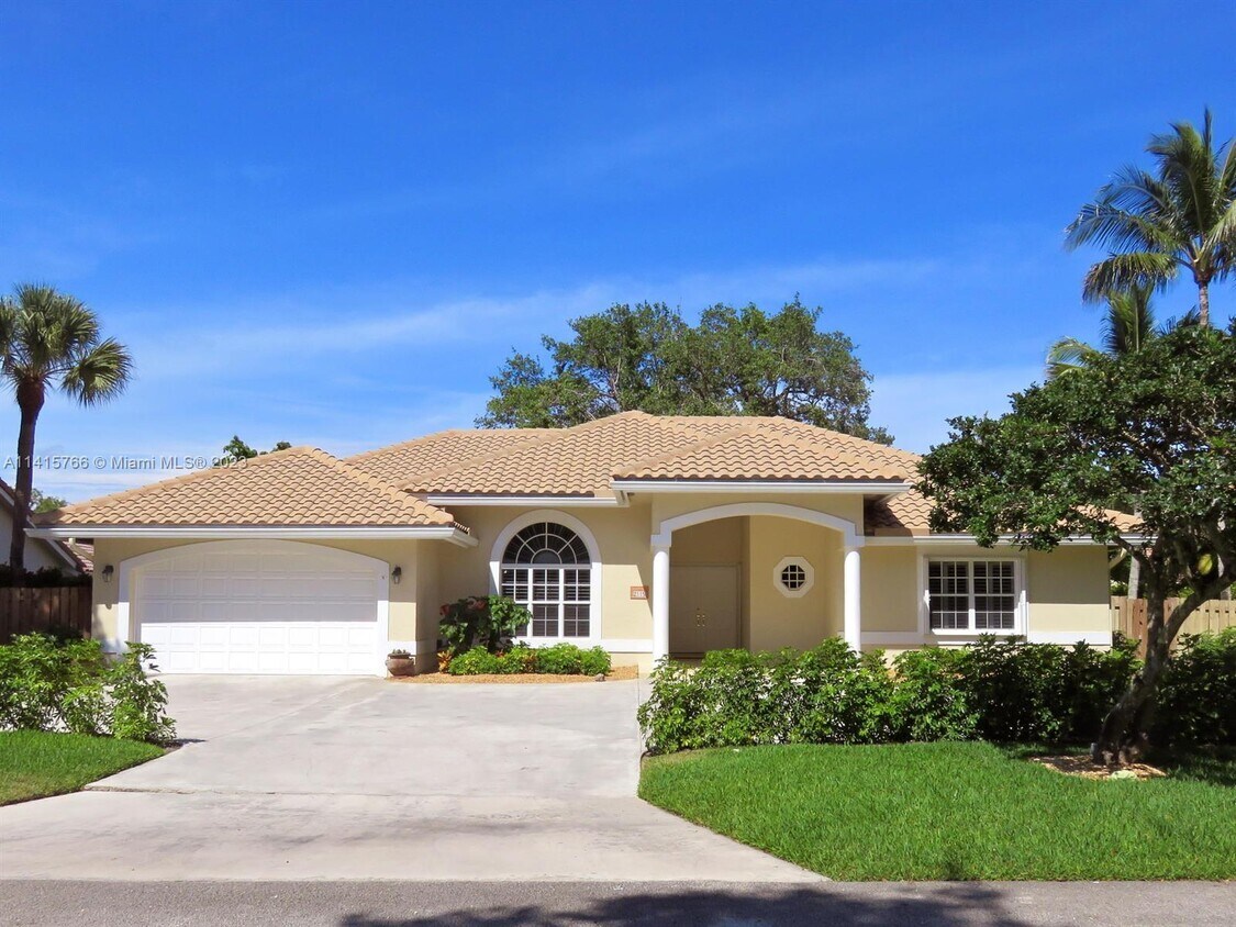 2115 SW 36th Ave, Delray Beach, FL 33445 House for Rent in Delray