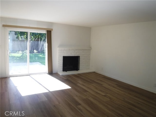 Foto del edificio - 8042 Taylor Dr