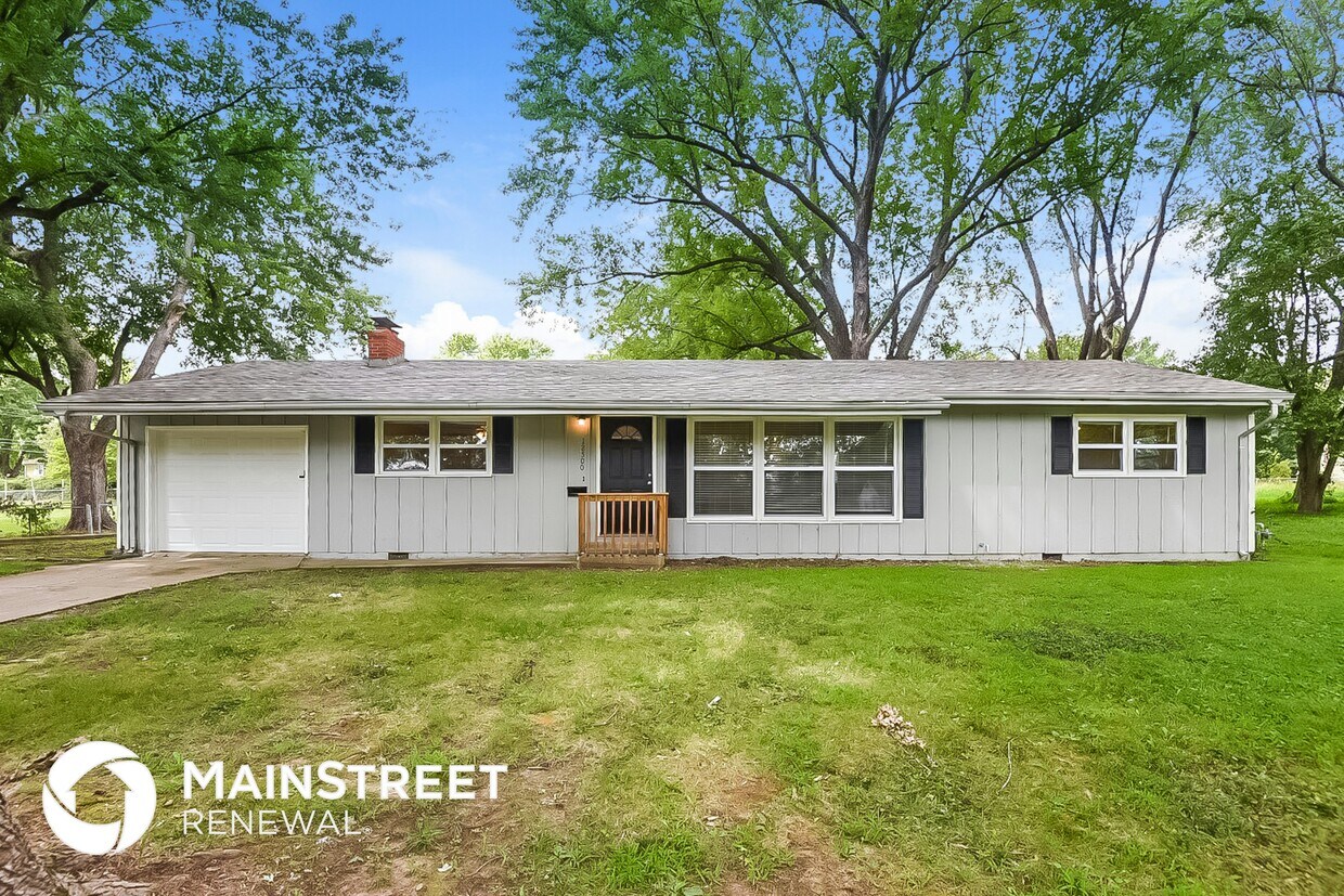 Foto principal - 12500 E 54th Terrace