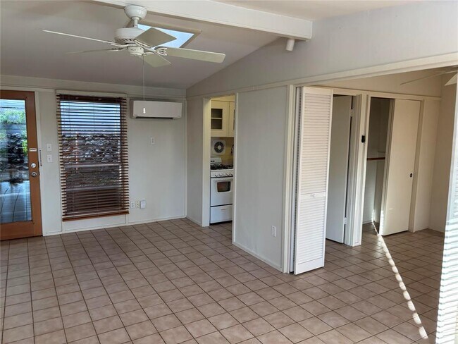 Foto del edificio - 1714 Summit View Pl