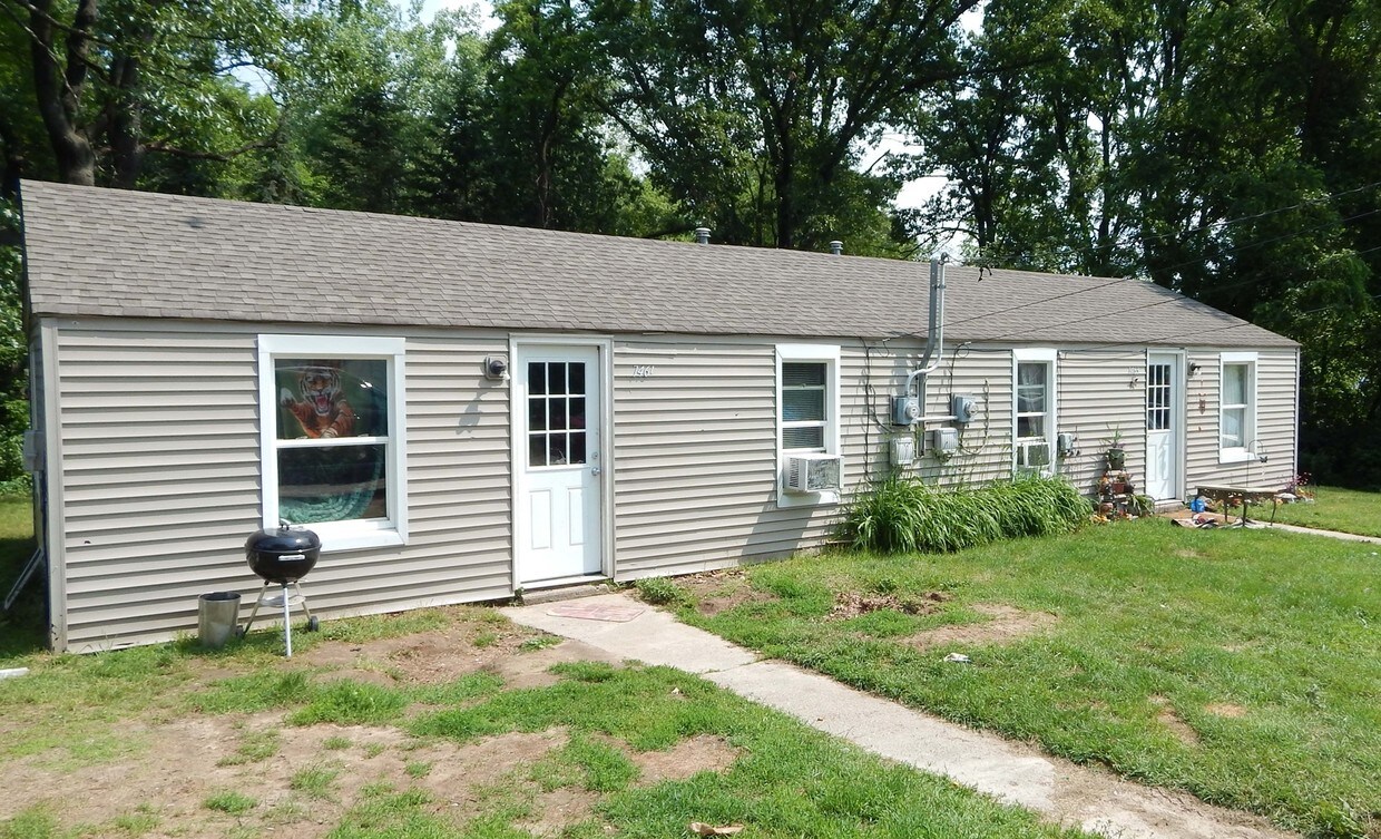 Primary Photo - 11429 Hamburg Rd