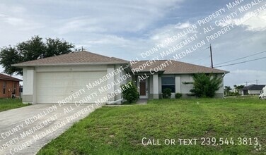 Building Photo - 710 SW 21st Terrace