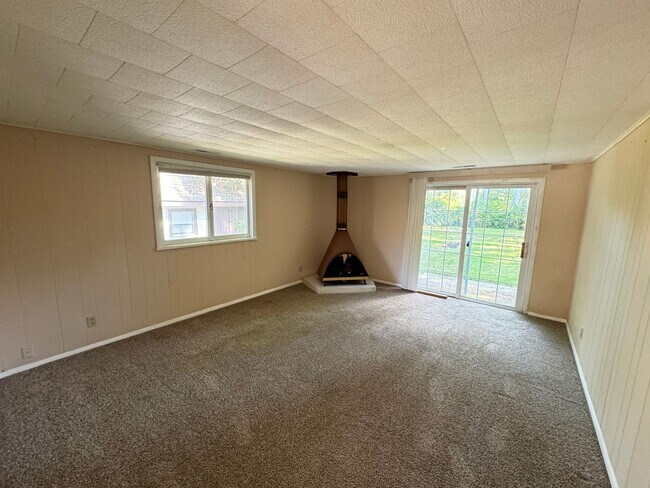 Foto del edificio - Charming 2-Bedroom, 1-Bathroom Home – $1,225/Month | 1,068 Sq. Ft.