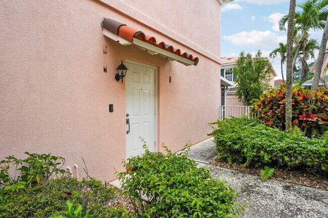 Foto del edificio - 2052 Tarpon Lake Way
