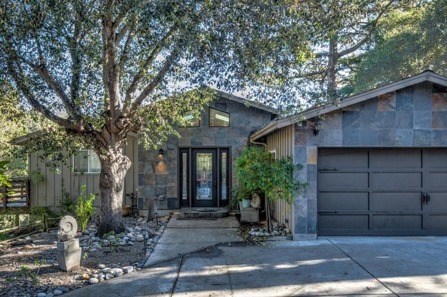 Foto del edificio - 24971 N Carmel Hills Dr