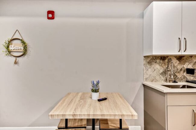Building Photo - Berks Reserve - Suites @The Reserve