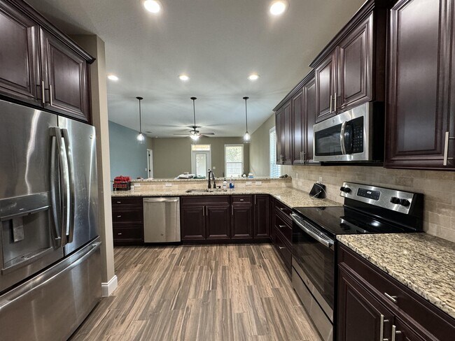 Building Photo - 1377 N Beal Extended