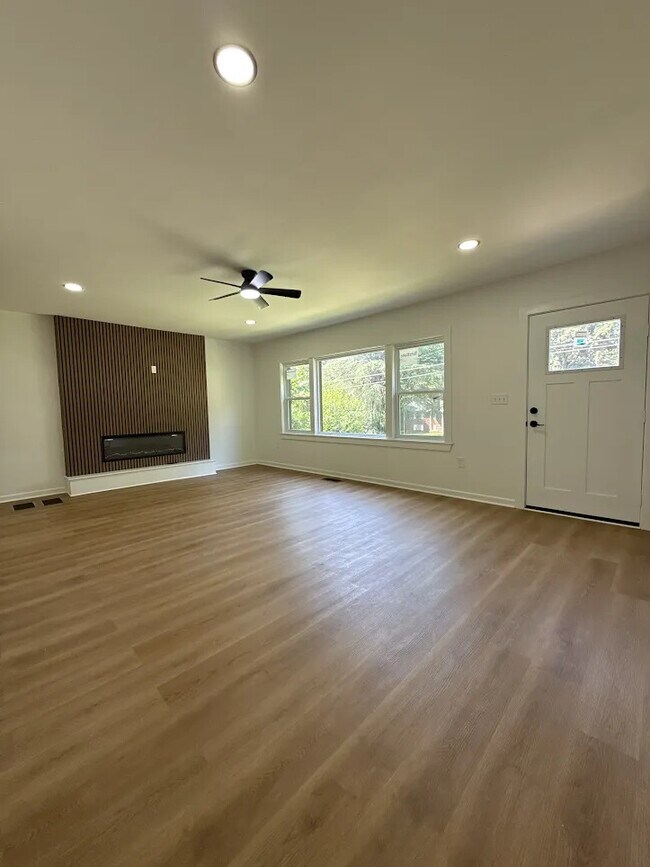 Foto del edificio - 1680 Brewer Blvd SW