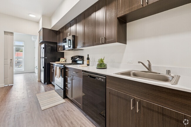 1BR, 1BA - 453SF: Kitchen - El Camino Real