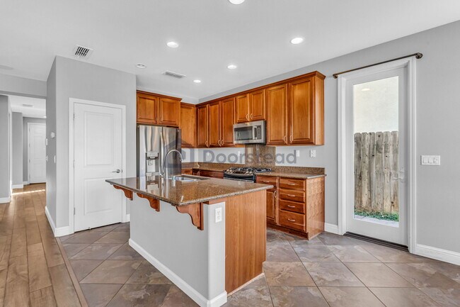 Building Photo - 3185 Parkham Dr
