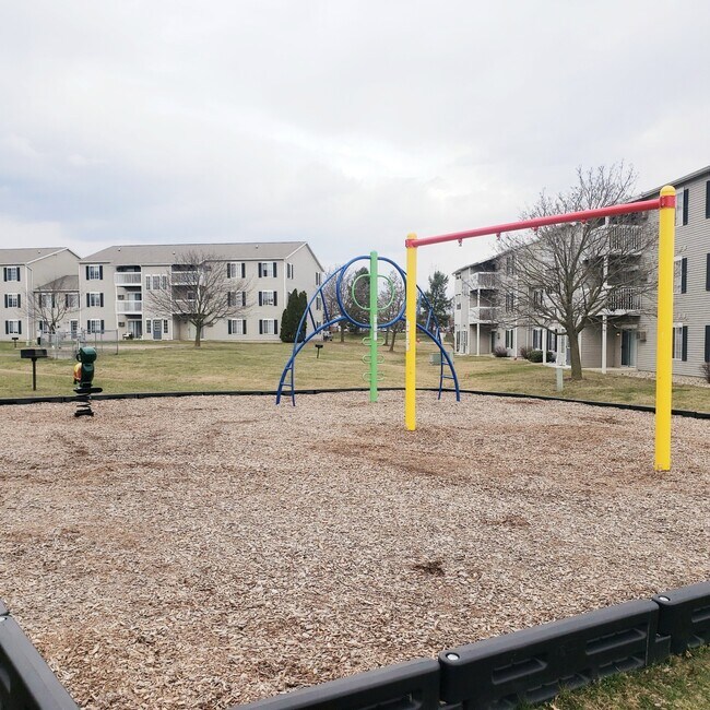 Foto del edificio - Woodbury Estates Apartments