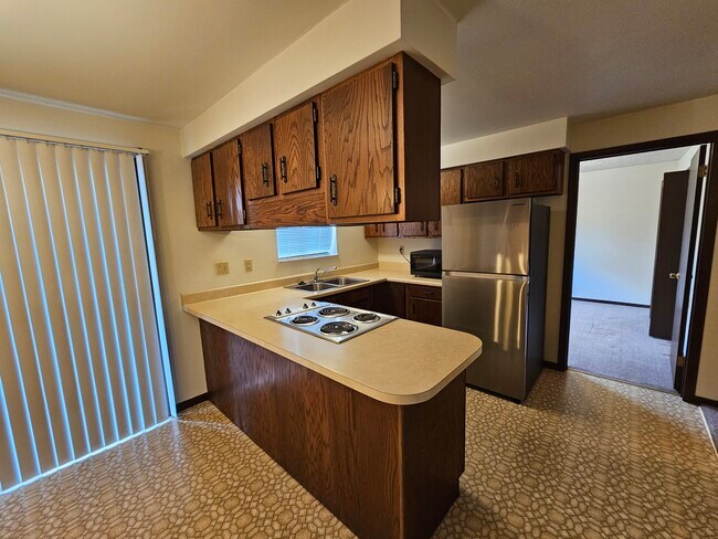 Foto del edificio - 160 Stewart Ave