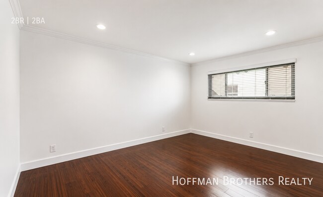 Foto del edificio - 8730 Charleville Blvd