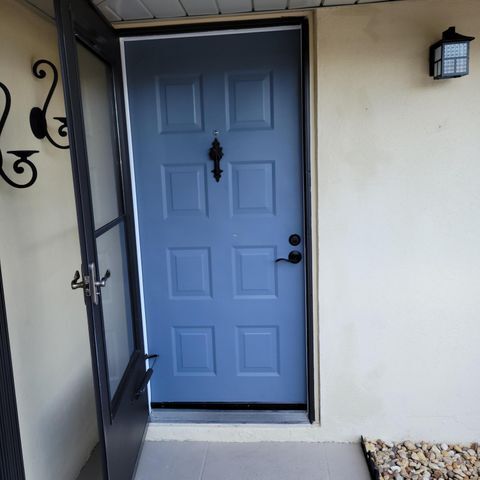 Foto del edificio - 3323 Meridian Way N