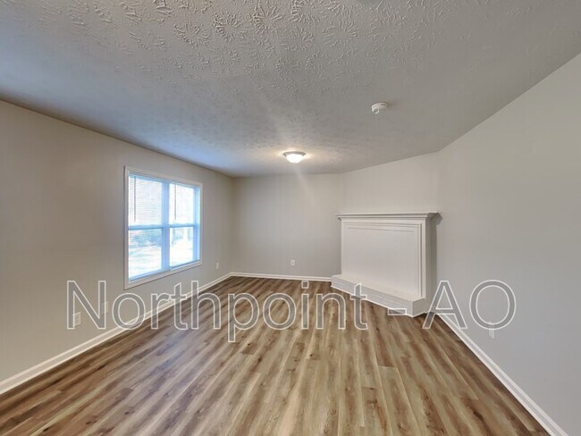 Foto del edificio - 4 Hillside Ct
