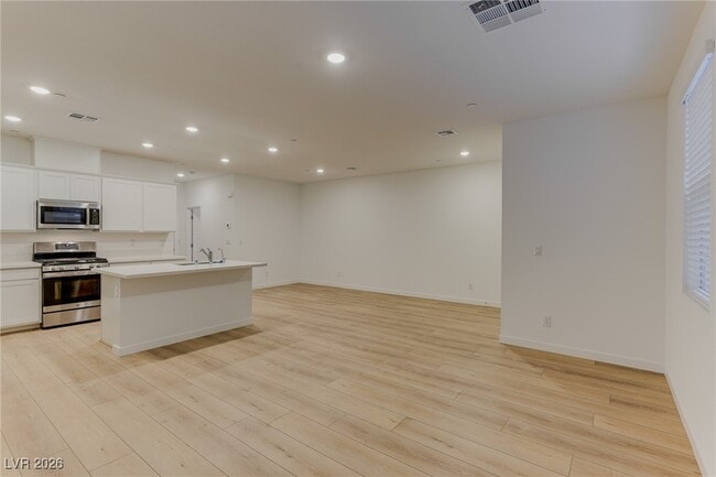 Foto del edificio - 134 Laguna Cmns Ln