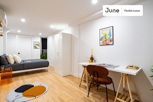 Building Photo - Trendy ROOM at The Central Park Manhattan House