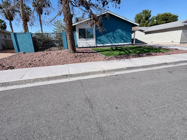 Foto del edificio - 6300 Espinosa Ave