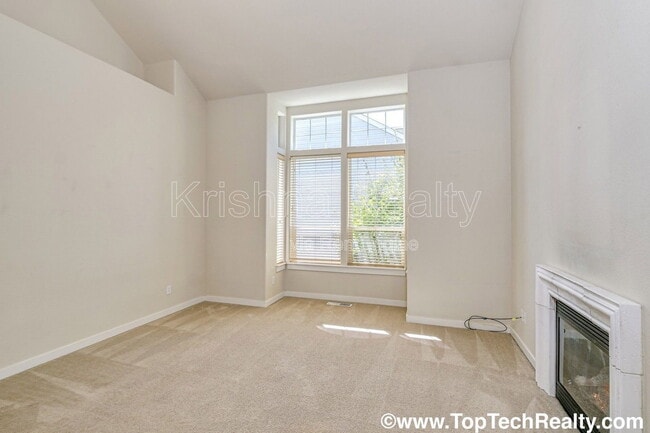 Building Photo - 14705 SW Redbud Way