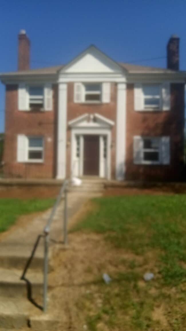 Photo - 1500 Yarmouth Ave Apartment