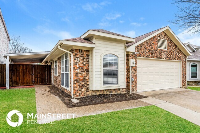 Foto del edificio - 914 Plantation Dr