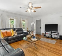 Building Photo - 748 N 34th St