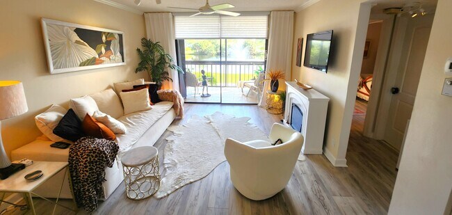 Foto del edificio - 2455 Lindell Blvd